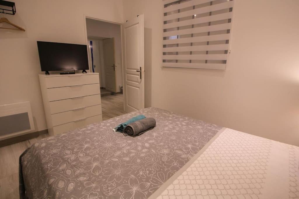 אנגולם La Bd : Joli T2 Renove /Wi-Fi/Centre-Ville מראה חיצוני תמונה